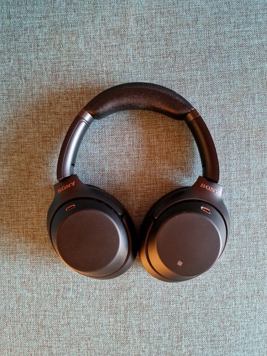 Sony WH-1000XM3 слушалки