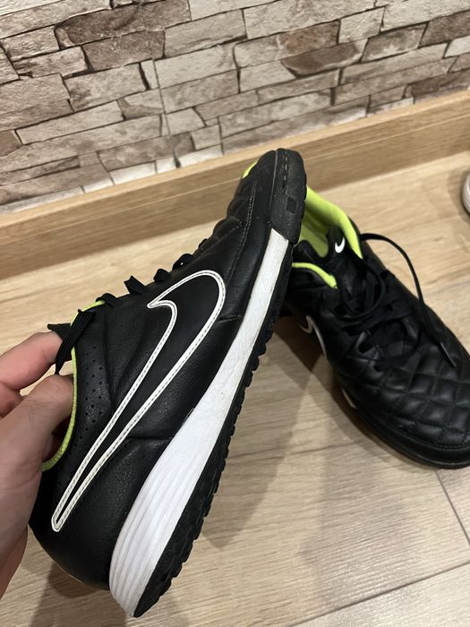 Nike Tempo - 41 см