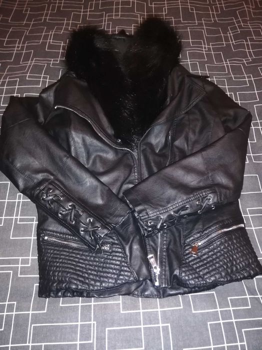 Дамско яке-еко кожа