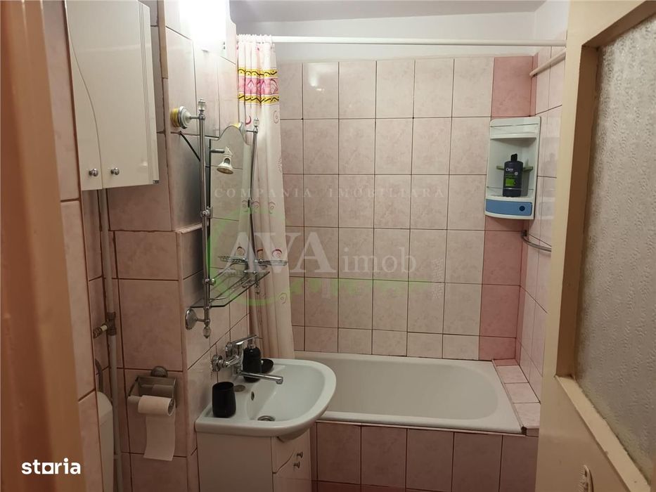 Apartament de vanzare , zona Banca Nationala