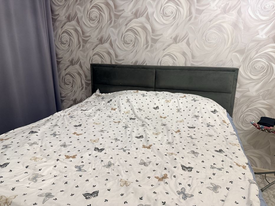 Продам кровать двухспальную