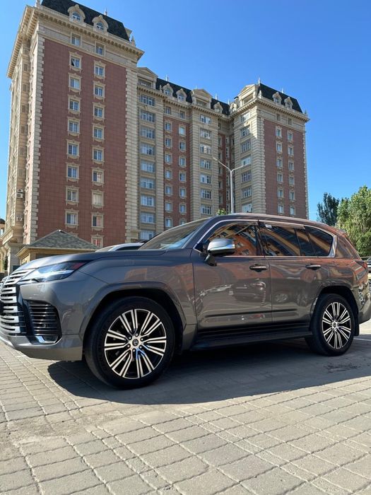 Полка багажника от LX600