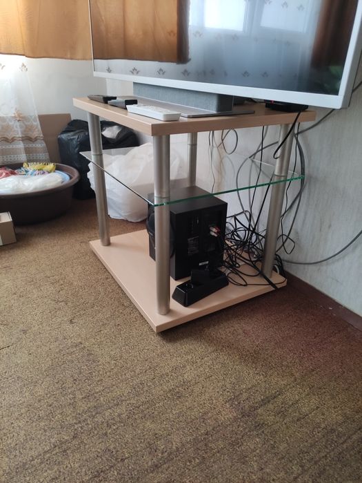 Телевизионен и  Аудио шкаф