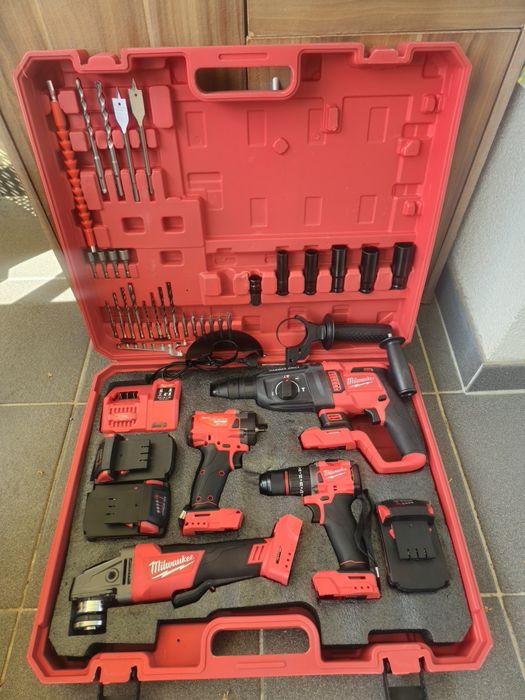 Комплект Строителни Инструменти Milwaukee M18