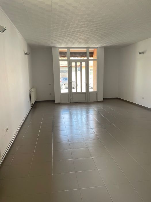 Spatiu de inchiriat