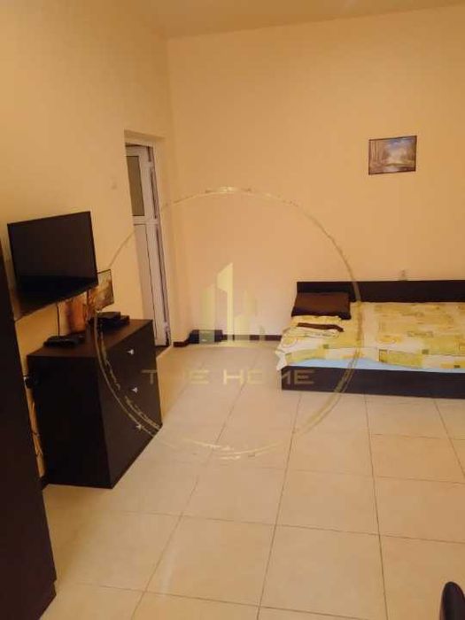 Дава се под наем Двустаен апартамент в Варна, Базар Левски - 53 кв.м за 300 € - Снимка #1