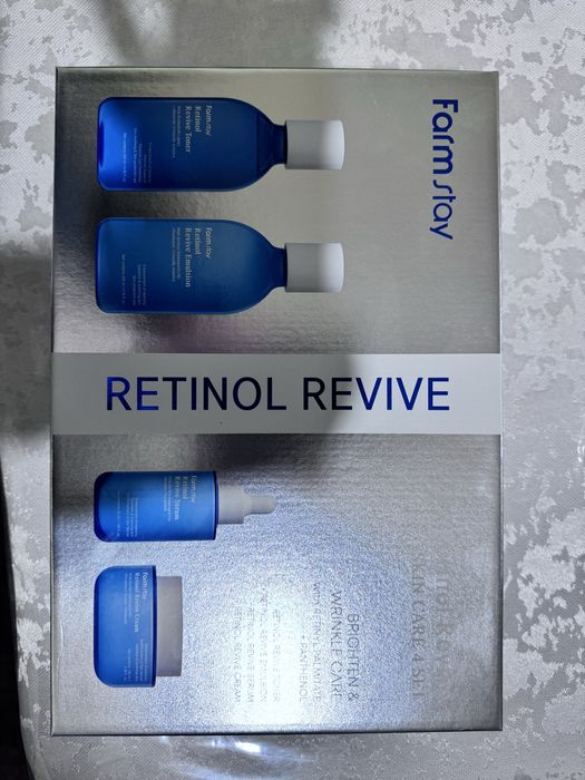 Косметический набор Farmstay Retinol Revive