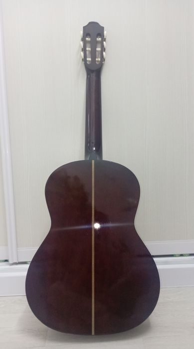 Акустическая гитара