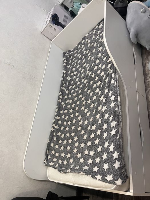 Продам кровать 160*80