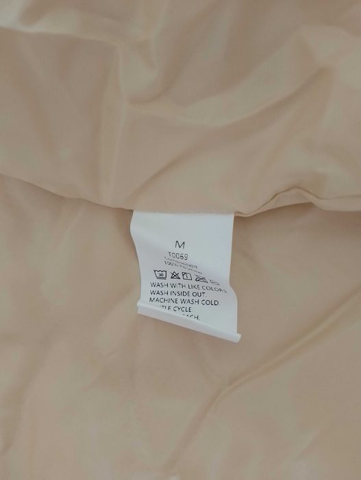 Палто,Ново, размер М, цвят бежов,50лв