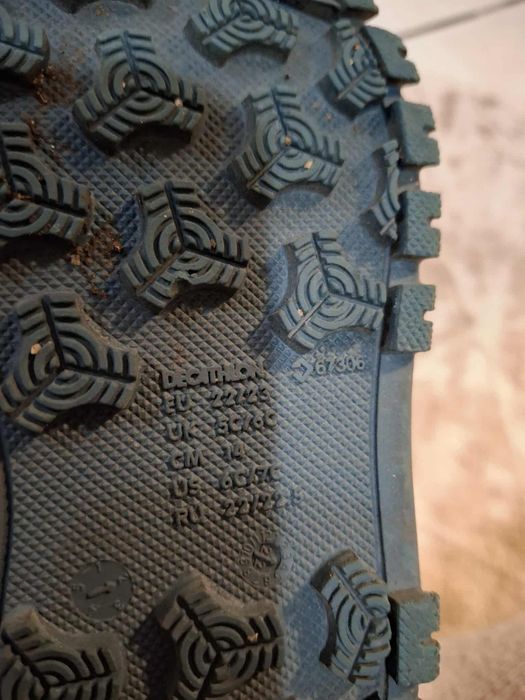 Детски апрески/ботуши