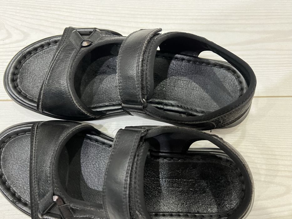 Продам сандали кожанные