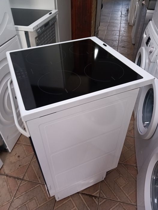 Свободно стояща печка с индукционни котлони VOSS  Electrolux Гаранция