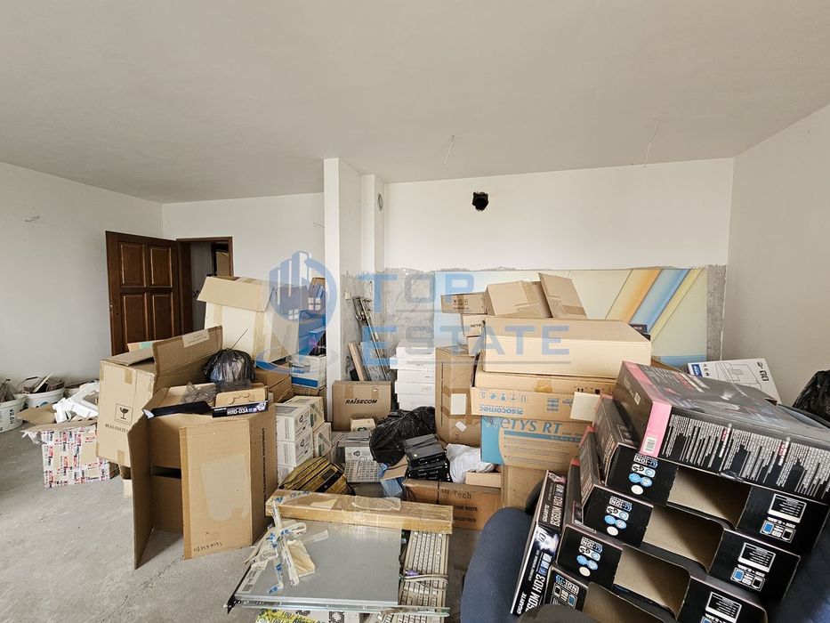 Продава се Тристаен апартамент в Велико Търново, Център - 105 кв.м за 1715 €/кв.м - Снимка #2