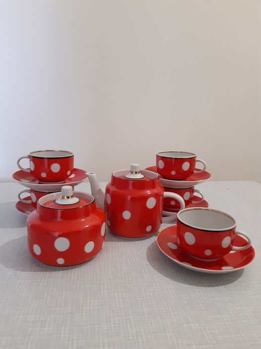 Чайные фарфоровые сервизы