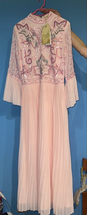 Официална розова рокля