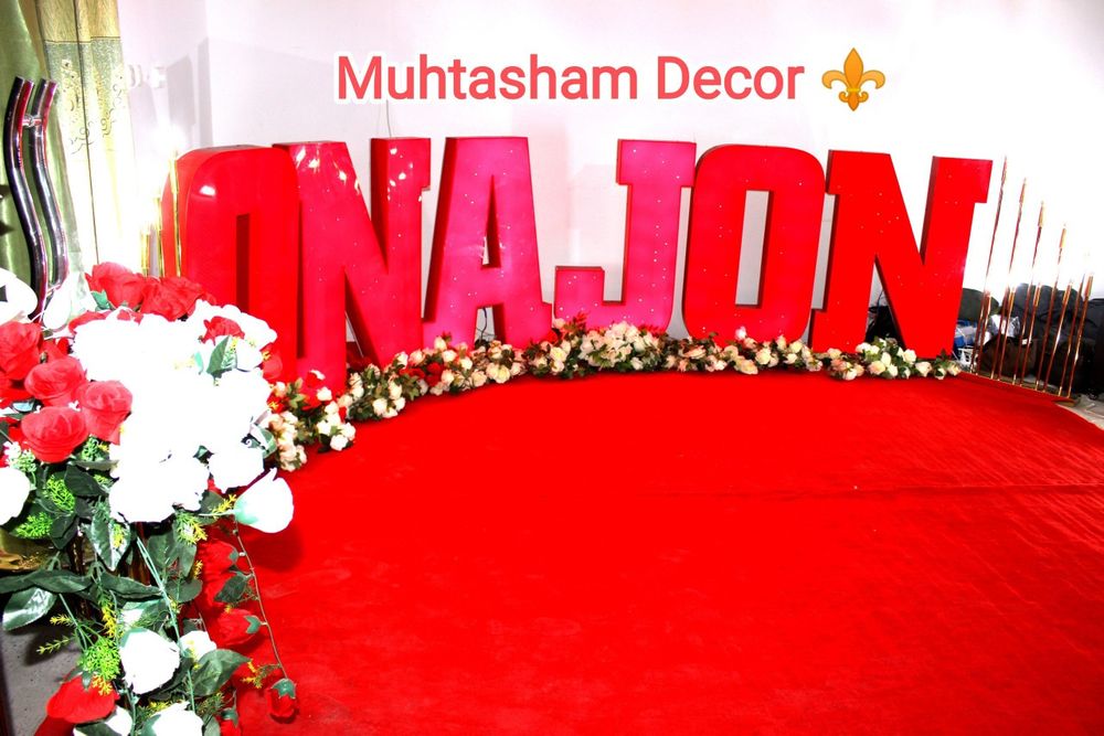 Dekoratsiya sotiladi srochni.