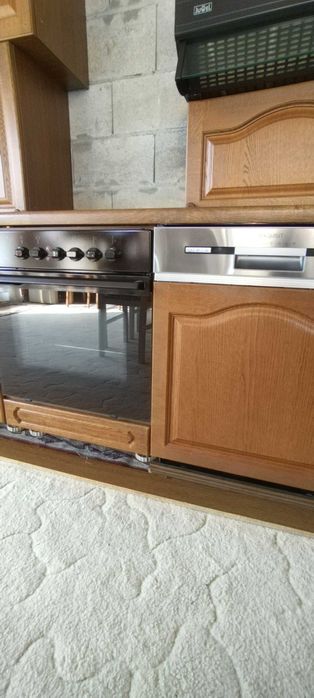 Кухня "Рустик" с електроуреди