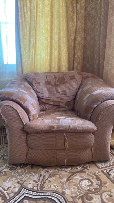 Диван с креслами
