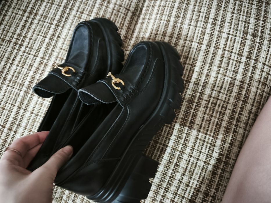 Продам лоферы 4000