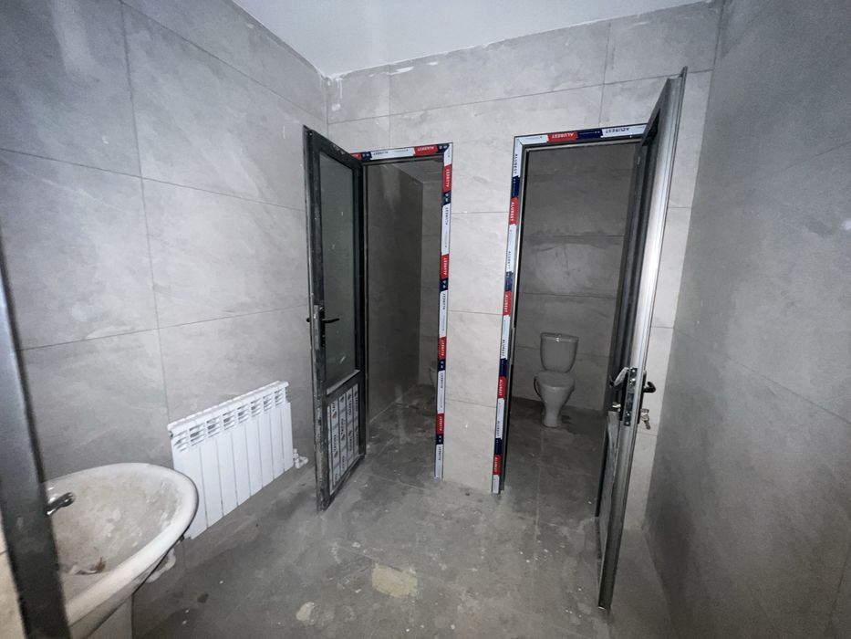 Аренда под офис 302кв м, улица Нурафшон, 10у.е за кв м Вдоль Дороги!