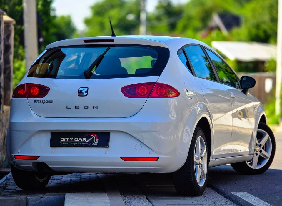 SEAT Leon 2012 — imagine 3