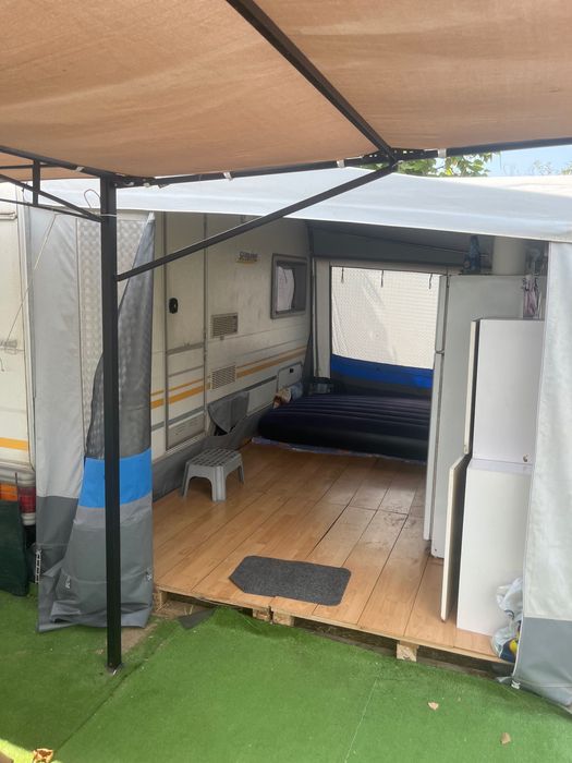 Продавам каравана на къмпинг в Гърция