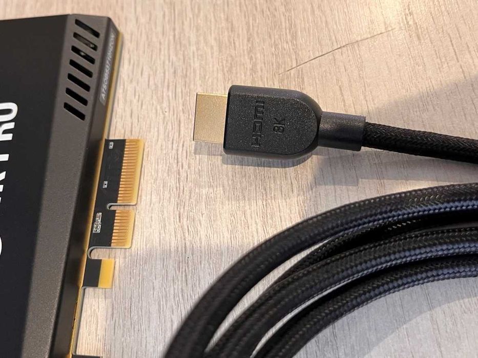Placa de Captura Elgato 4K Pro (versiunea noua) - 8K60 Pass-Through 4K60 HDR10, HDMI 2.1, VRR,