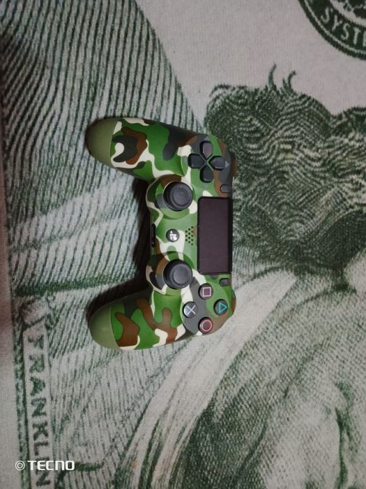 Джойстик ps4 продам