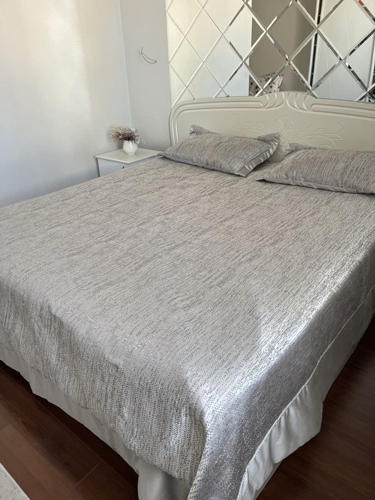 Кровать для спальни