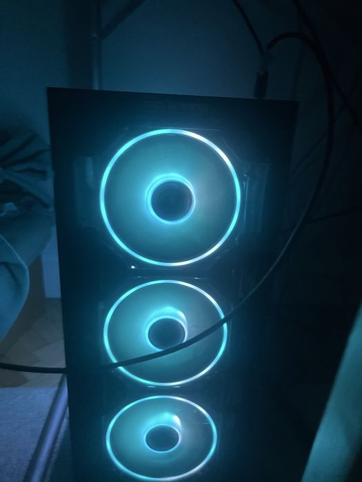 SETUP INTREG de calculatoar + doua monitoare