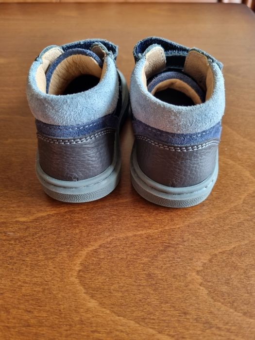 Бебешки обувки Колев и Колев