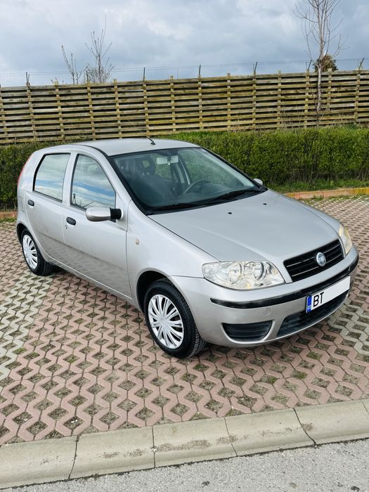 Vând Fiat Punto 1.2 16v 80Cp Benzină(automat)