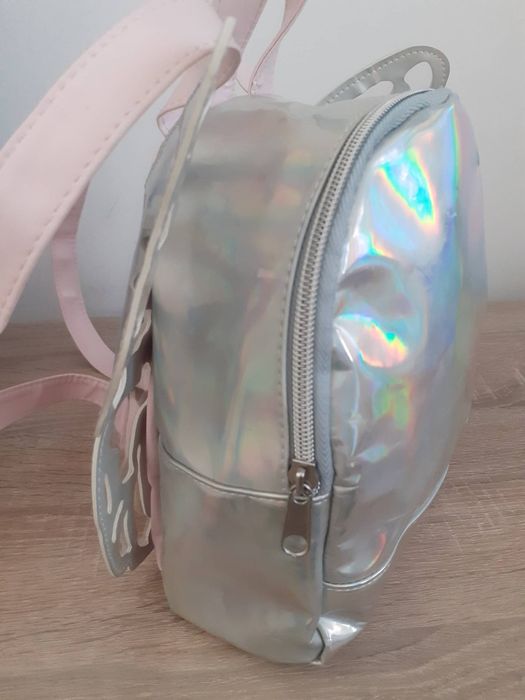 Детска раничка и чантичка