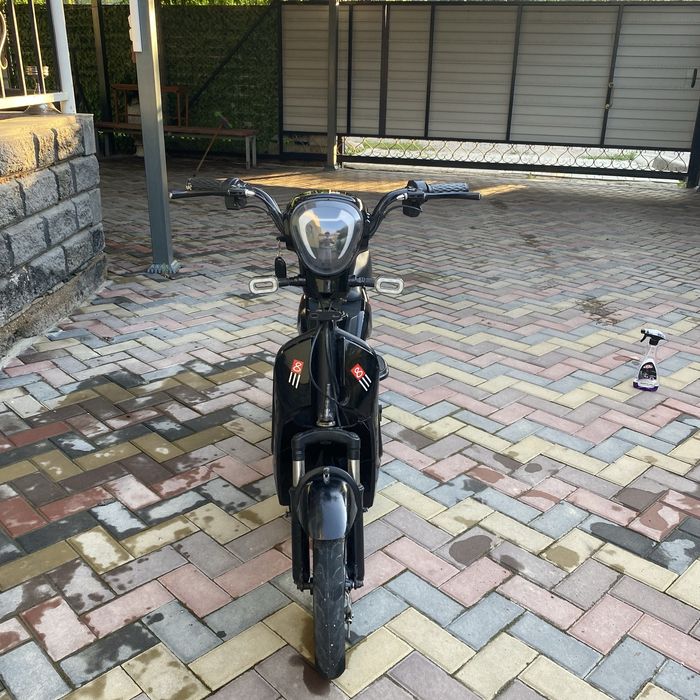 Продам ск8 скутер