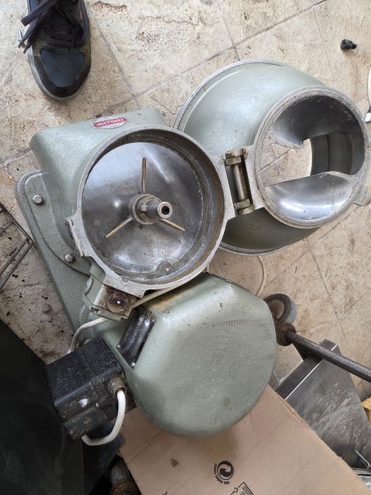 Robot legume cu discuri, stare buna, 220v