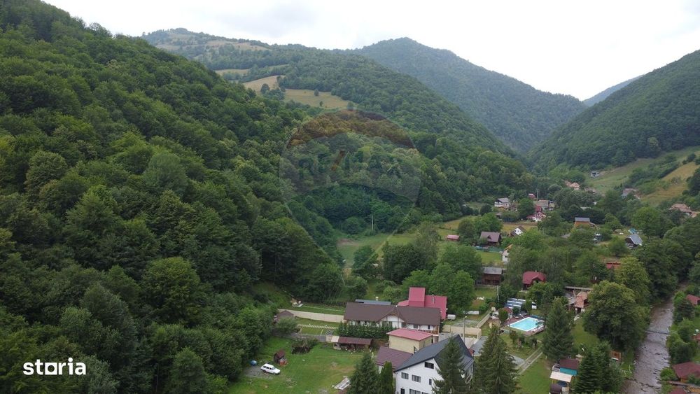 Cabana autentica de munte Frasinet - Baisoara 600 mp teren