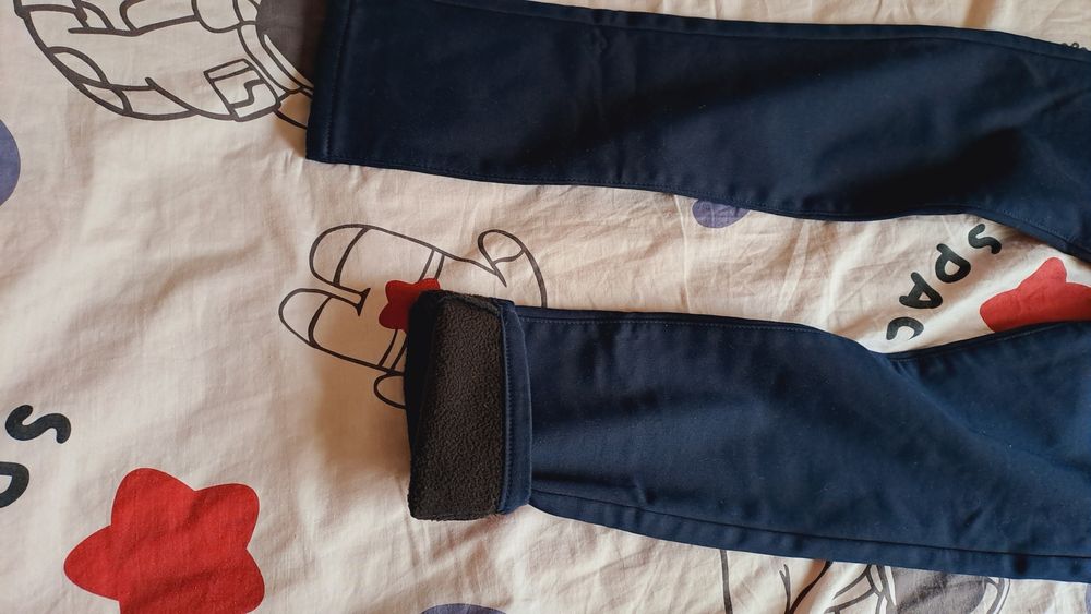 Джинсы утеплённые на мальчика 11-12лет