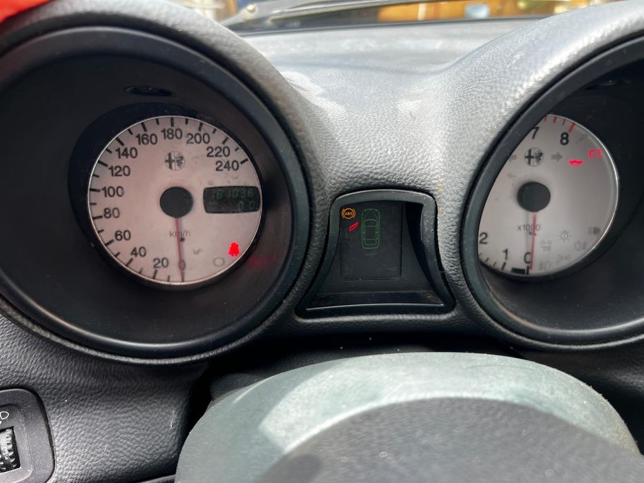 Alfa Romeo 156 .