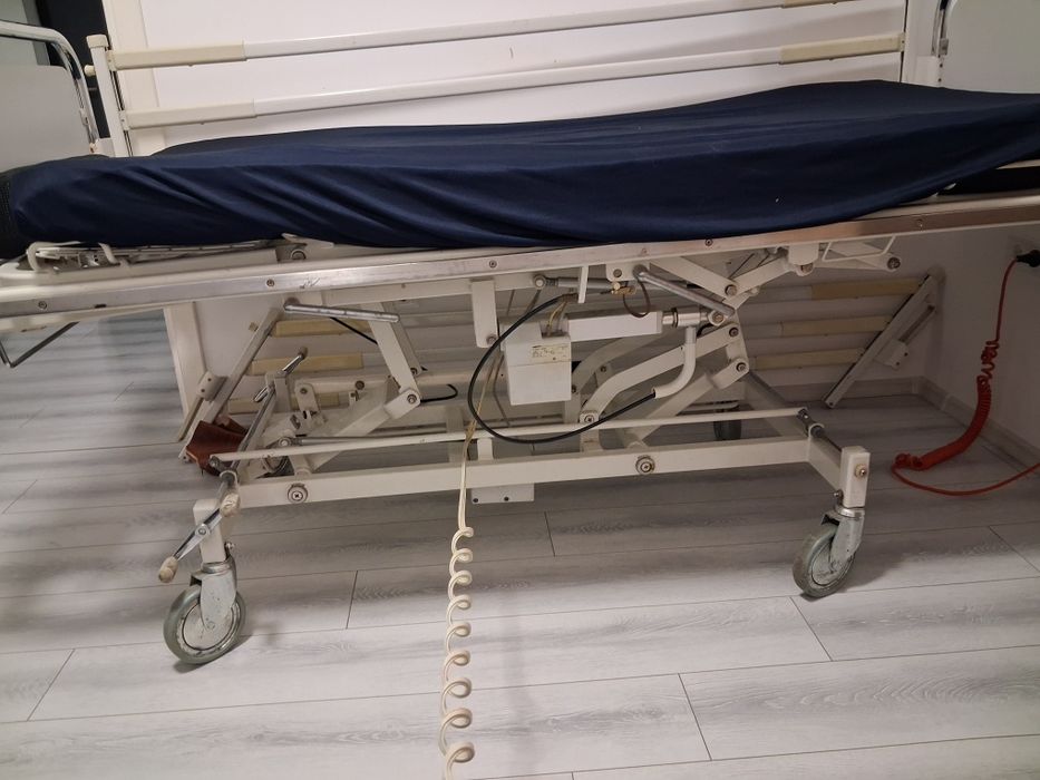 Pat medical electric cu telecomanda , ingrijire pacienti /recuperare