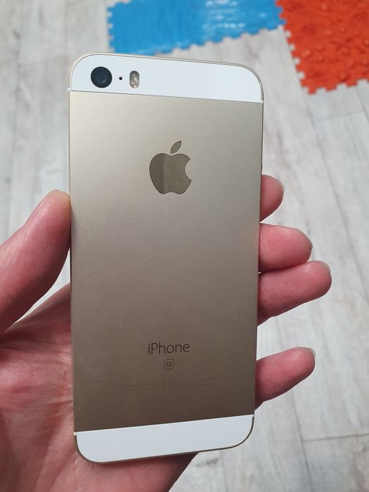 Продам Iphone se 2016