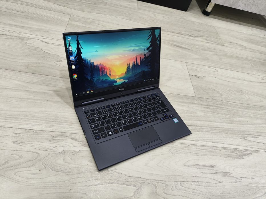 Ультрабук Nec I7 8/256Gb