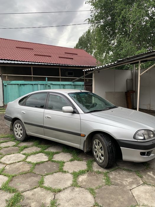 Продам Toyota Avensis
