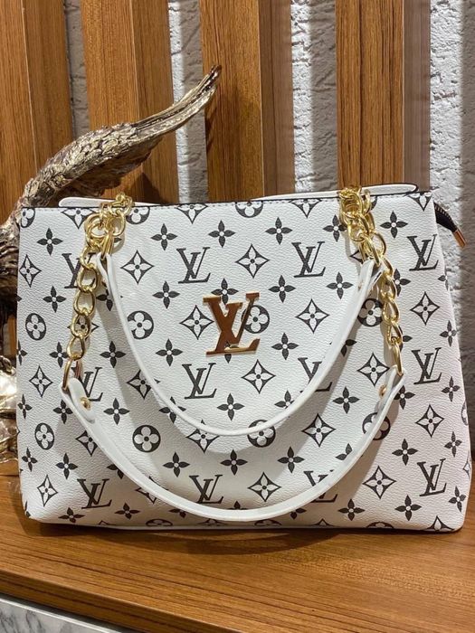Дамски чанти Louis Vuitton