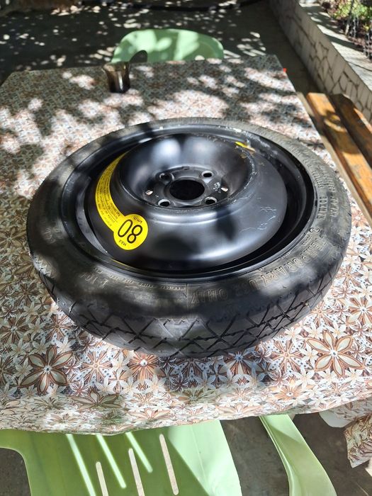 Резервна гума - патерица