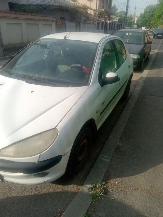Vând Peugeot 206 pt programul rabla sau pt piese sau reparat