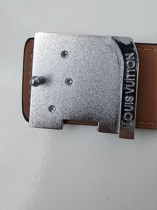 Curea Louis Vuitton