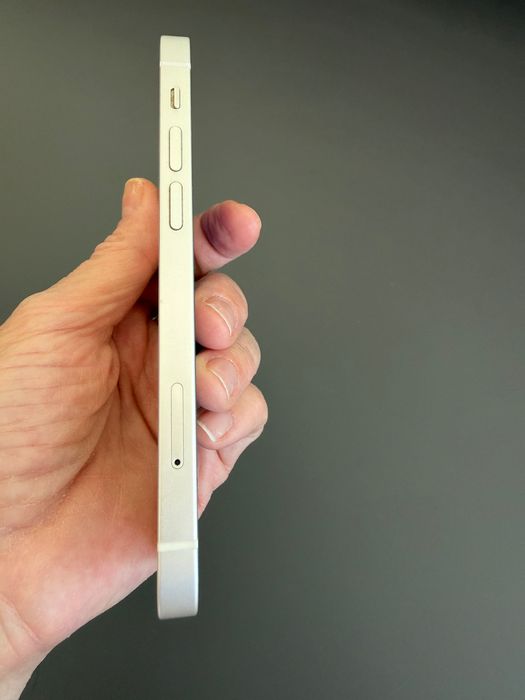 iPhone 12 mini  бял цвят