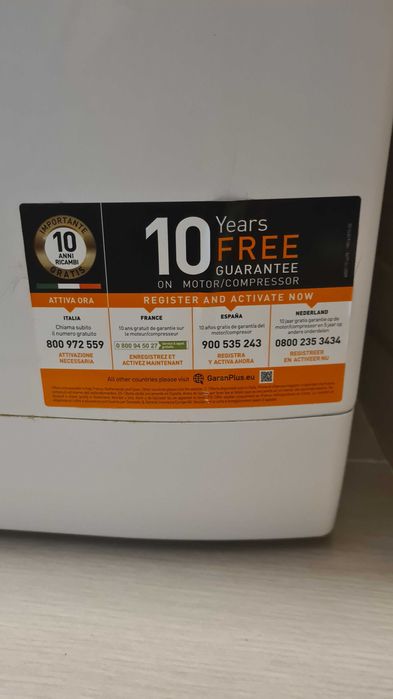 Masina de spalat rufe Hotpoint Ariston-Aqualtis 10 kg cu uscător