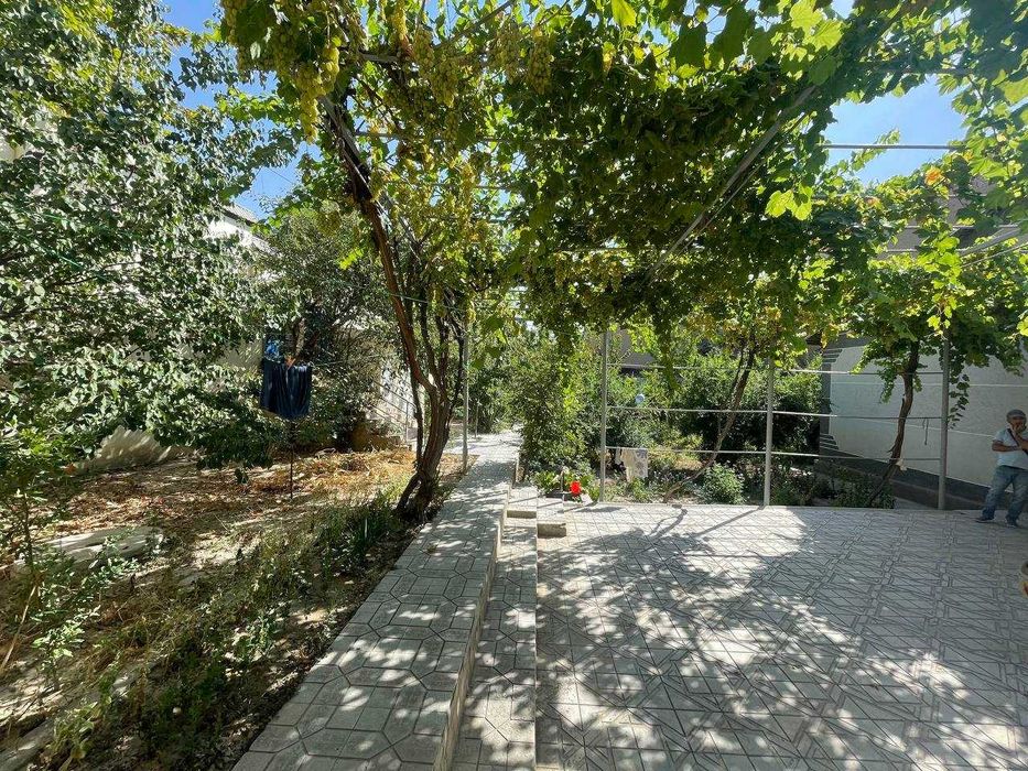 Продается уютный дом в махалле Лохутий (7.6 соток)